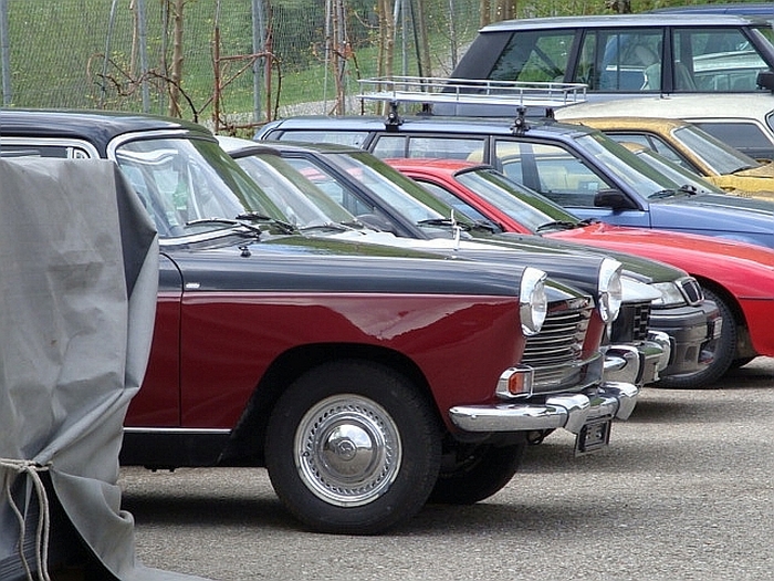 2010-05 Jensen Car Club zu Besuch 031.jpg